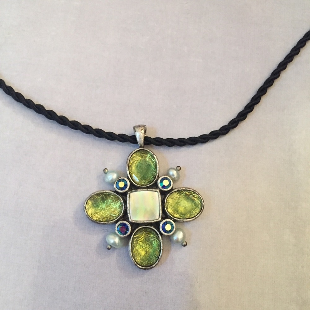Lia Sophia necklace